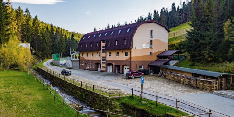 Horský Hotel Brezovica leto 3